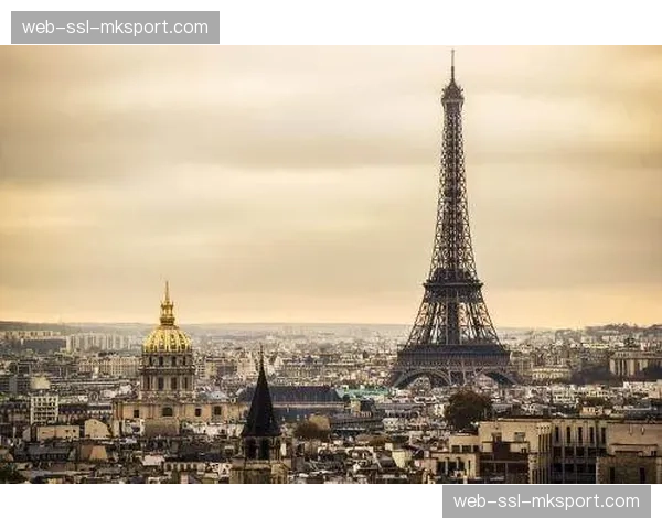 巴黎圣日耳曼主场去留抉择：城市中心情感延续与郊区发展潜力